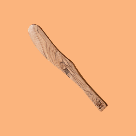 Couteau en bois gravé